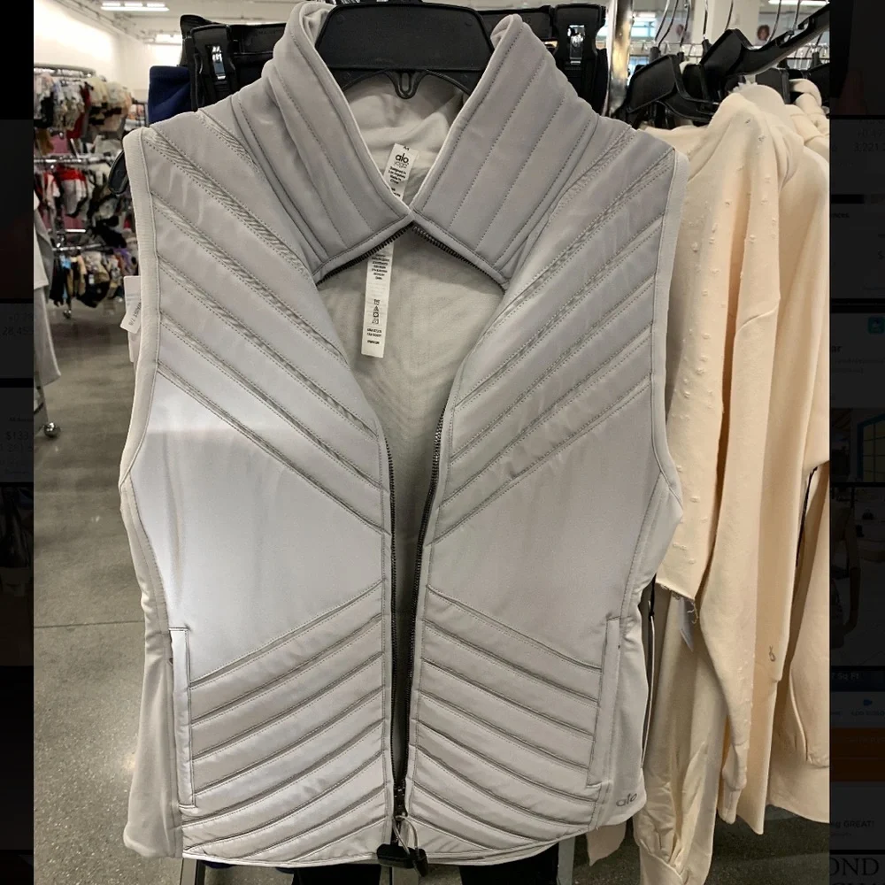 Alo Reflective Puffer Vest